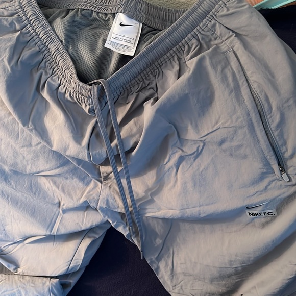 Nike FC Wind Joggers - Picture 2 of 2